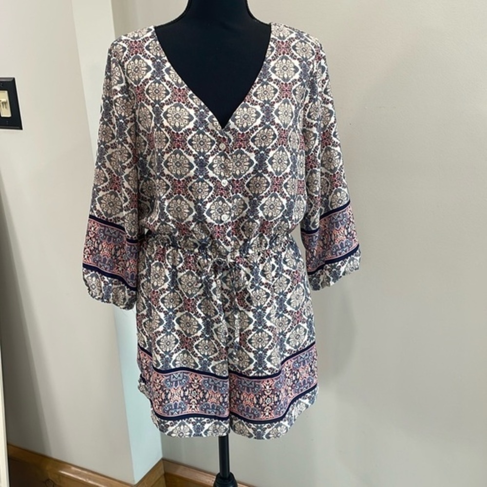 Almost Famous Shorts Romper size M